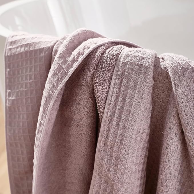 UCHINO Waffle Twist Cotton Weave Bath Towel for Bathroom Lightweight Absorbent Quick Dry Honeycomb Texture Solid Terry Loop Reverse 30" x 60", 1 Bath Towel, Orchid Purple