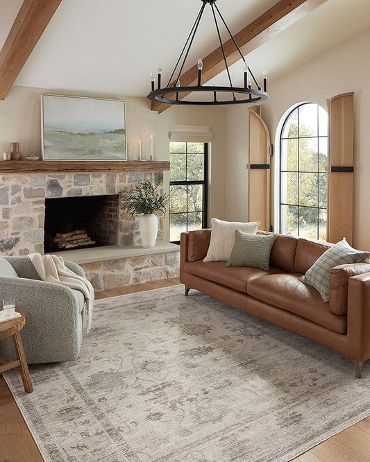Loloi Magnolia Home by Joanna Gaines Millie Collection MIE-01 Silver/Dove 3'-6" x 5'-6", .25" Pile Height, Accent Rug