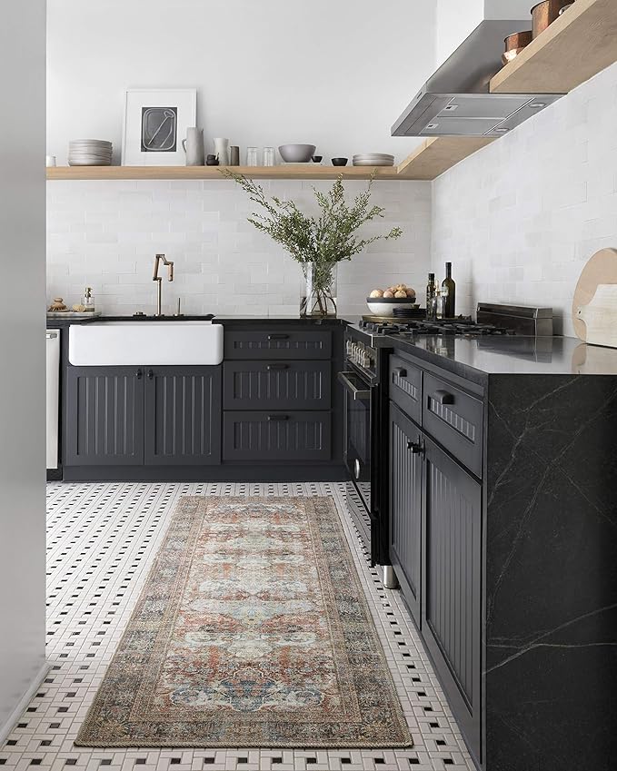 Loloi Loren Collection LQ-14 Brick/Multi 8'-4" x 11'-6" Area Rug