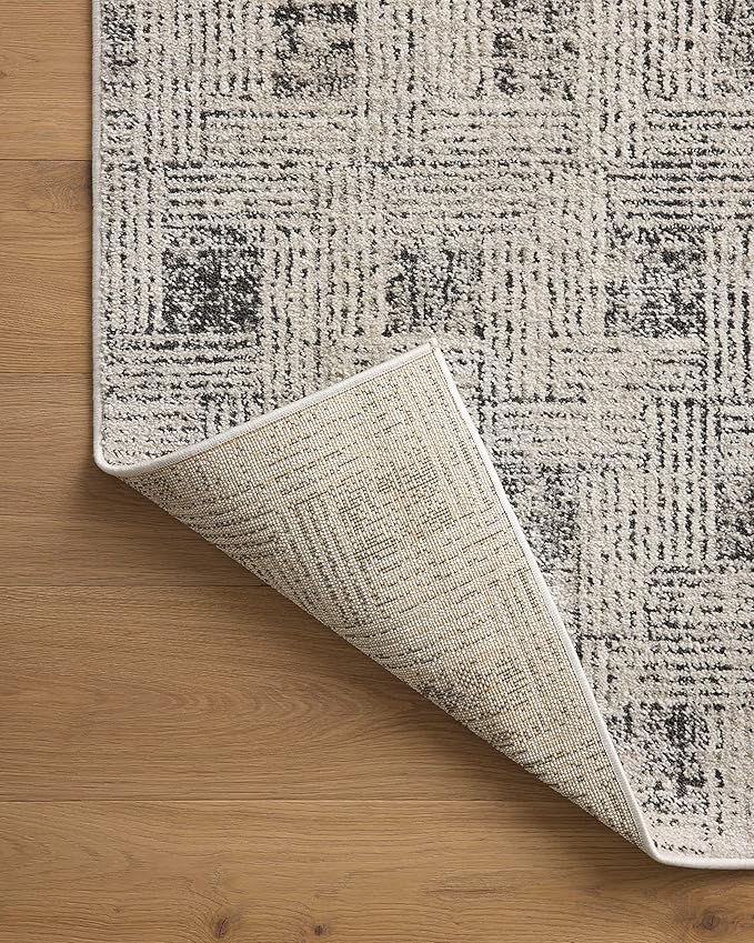 Loloi Kamala Collection KAM-01 Grey/Graphite 5'-3" x 7'-9" Area Rug